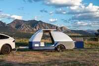 Supercharged Portable EV Campers Image 1
