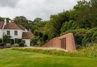 Unobstructive Hidden Pool Houses Image 3