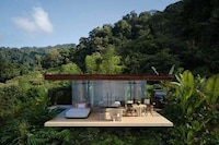 Minimal Ocean-Overlooking Villas Image 1
