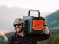 Off-Grid Solar-Powered Generators Image 3