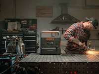 Off-Grid Solar-Powered Generators Image 4