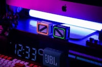 Mechanical Illumination Earbud Cases