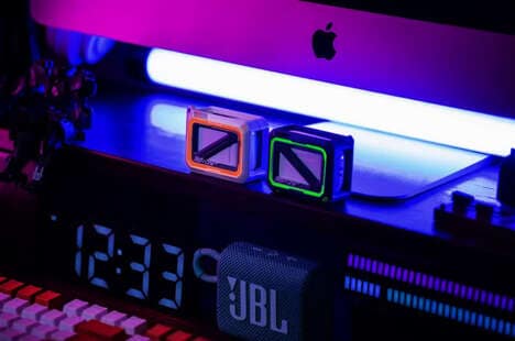 Mechanical Illumination Earbud Cases