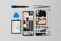 Easily Repairable Smartphone Models Image 2