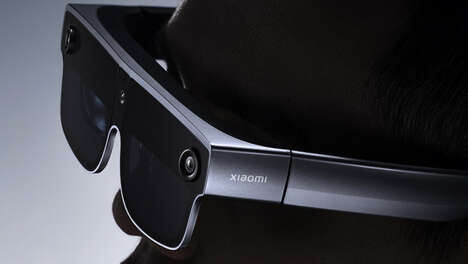 Wireless High-Resolution Headsets