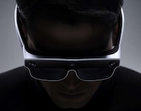 Wireless High-Resolution Headsets Image 2