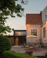 Larch-Clad Villa Extensions Image 3