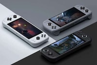 Feature-Rich Mobile Gaming Consoles Image 1