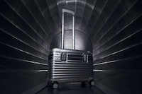 Grooved Aluminum Luggages Image 3