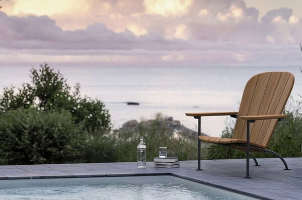 Outdoor Scandinavian Seating Solutions