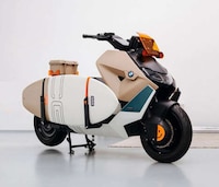 Lifestyle-Conscious Electric Scooters Image 4