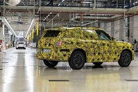 Yellow Camouflage Electric Cars Image 3