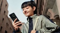 Hyper-Charge Smartphone Models Image 3