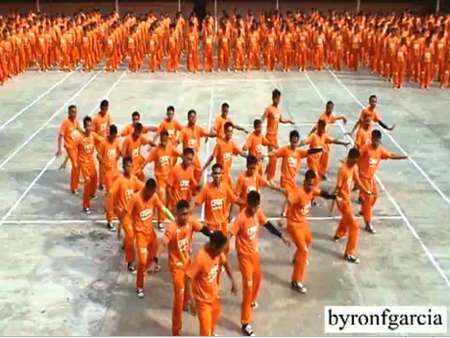 16 Group Dance Features