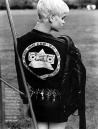 Glam-Punk Photo Shoots Image 2