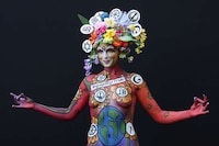 Unisex Body Painting Image 7