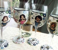 Personalized Wine Glasses Image 2