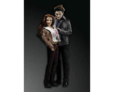 21 Famous Figurines