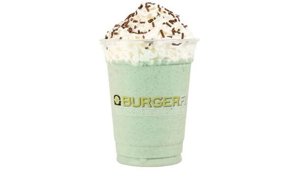 Minty Chocolate Cookie Shakes