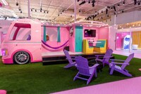 Life-Sized Doll Dreamhouses Image 2