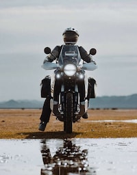 Adventurous Comfort-Focused Motorcycles Image 3