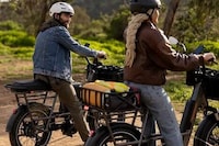 Utilitarian Commuter Electric Bikes Image 3