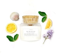 Luxuriously Scented Candles Image 1