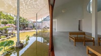 Oversized Roof Vietnamese Homes Image 3