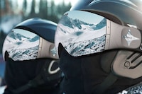 AR-Enabled Ski Goggles Image 2