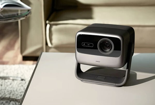 4K Triple-Laser Projectors