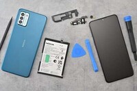 Smartphone DIY Repair Kits Image 3