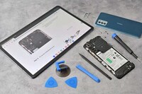 Smartphone DIY Repair Kits Image 4