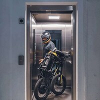 Powerful Folding E-Bikes Image 4