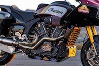 Race-Ready Cruise Motorbikes Image 2