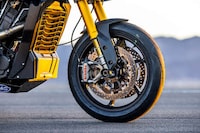 Race-Ready Cruise Motorbikes Image 4
