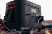 Portable Solar Generator Systems Image 4