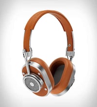 High-End Vintage-Inspired Headphones Image 3