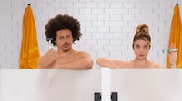 Comedian-Backed Razor Campaigns