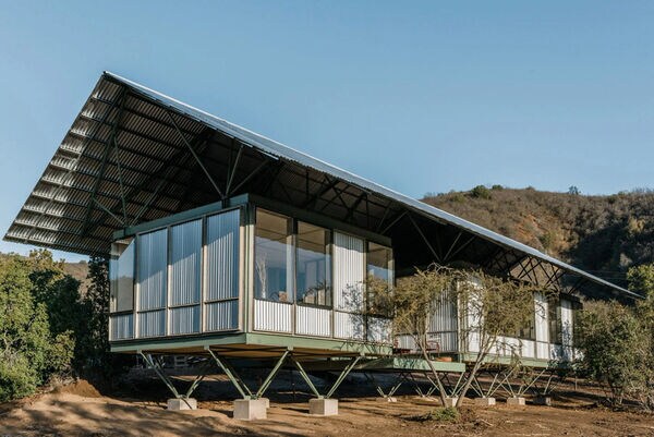 Low-Cost Modular Prototype Housing