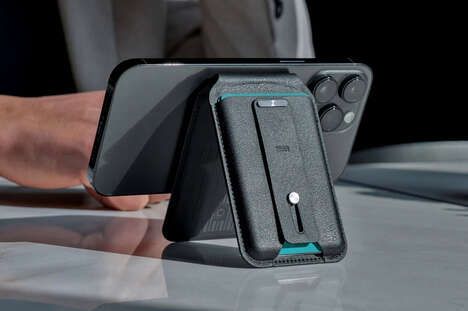 Trackable Magnetic Smartphone Wallets