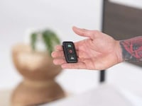 Air-Powered Mattress Lifters Image 2