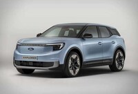Sculpted Electric SUV Models Image 3
