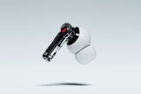 High-Resolution Wireless Earbuds Image 2