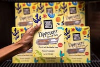 Pretzel-Creme Snack Packs Image 1