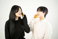 Taco-Shaped Translation Devices Image 3