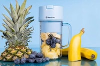 Convenient 10-Blade Blenders Image 1