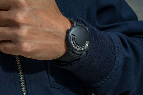 Reissued 90s-Style Timepieces