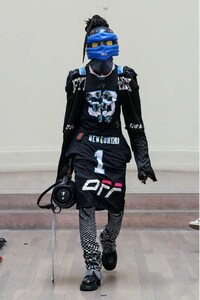 Sustainably-Focused Experimental Fashion Image 3