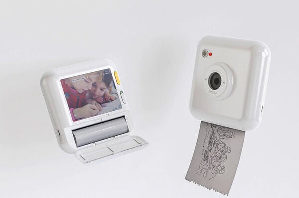 Color-In Photo Cameras