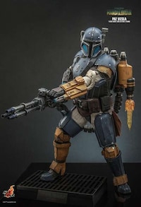Sci-Fi-Themed Collectible Figures Image 3